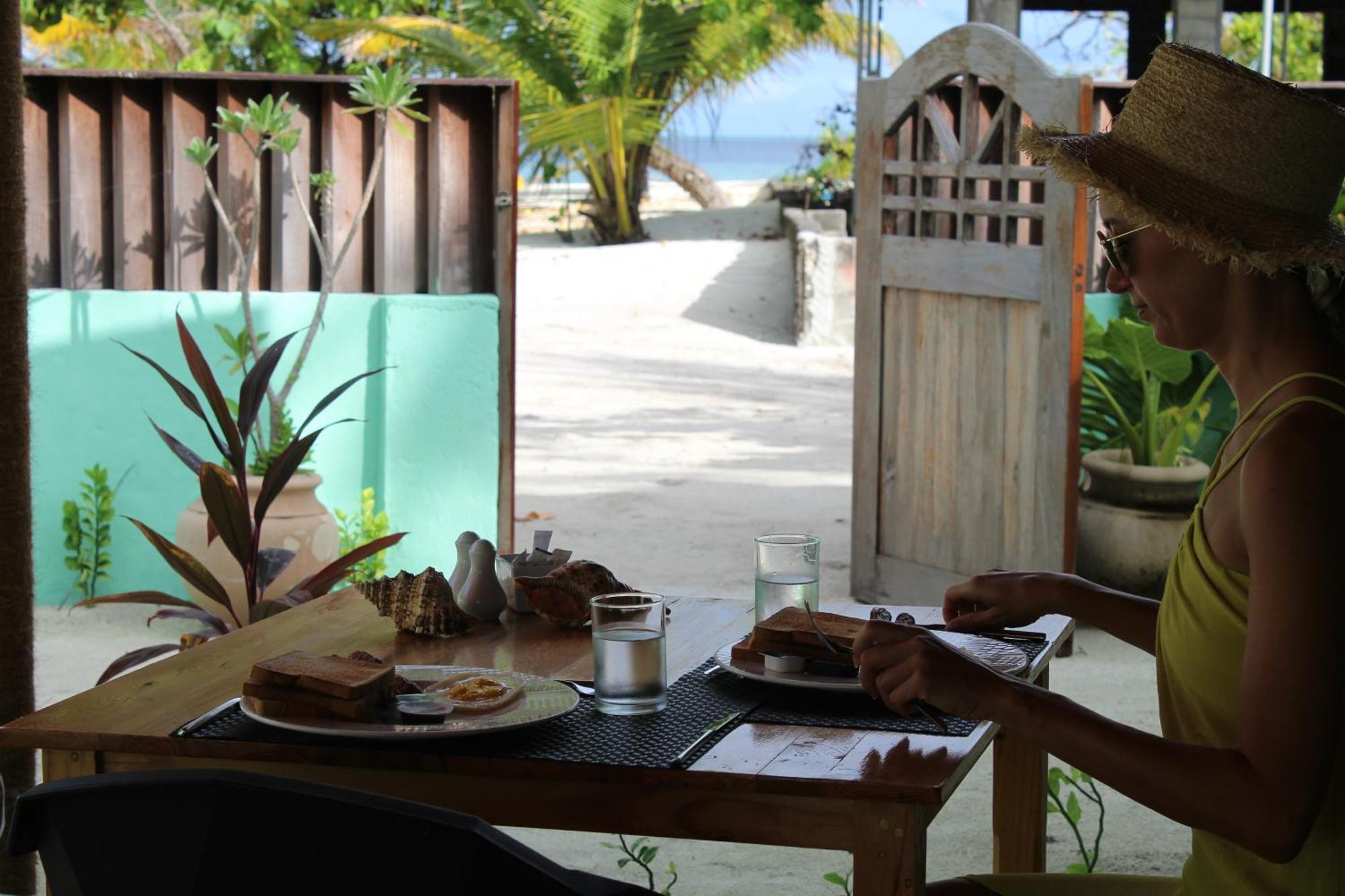 Mamello Beach Club Maldives Feridhoo Dış mekan fotoğraf